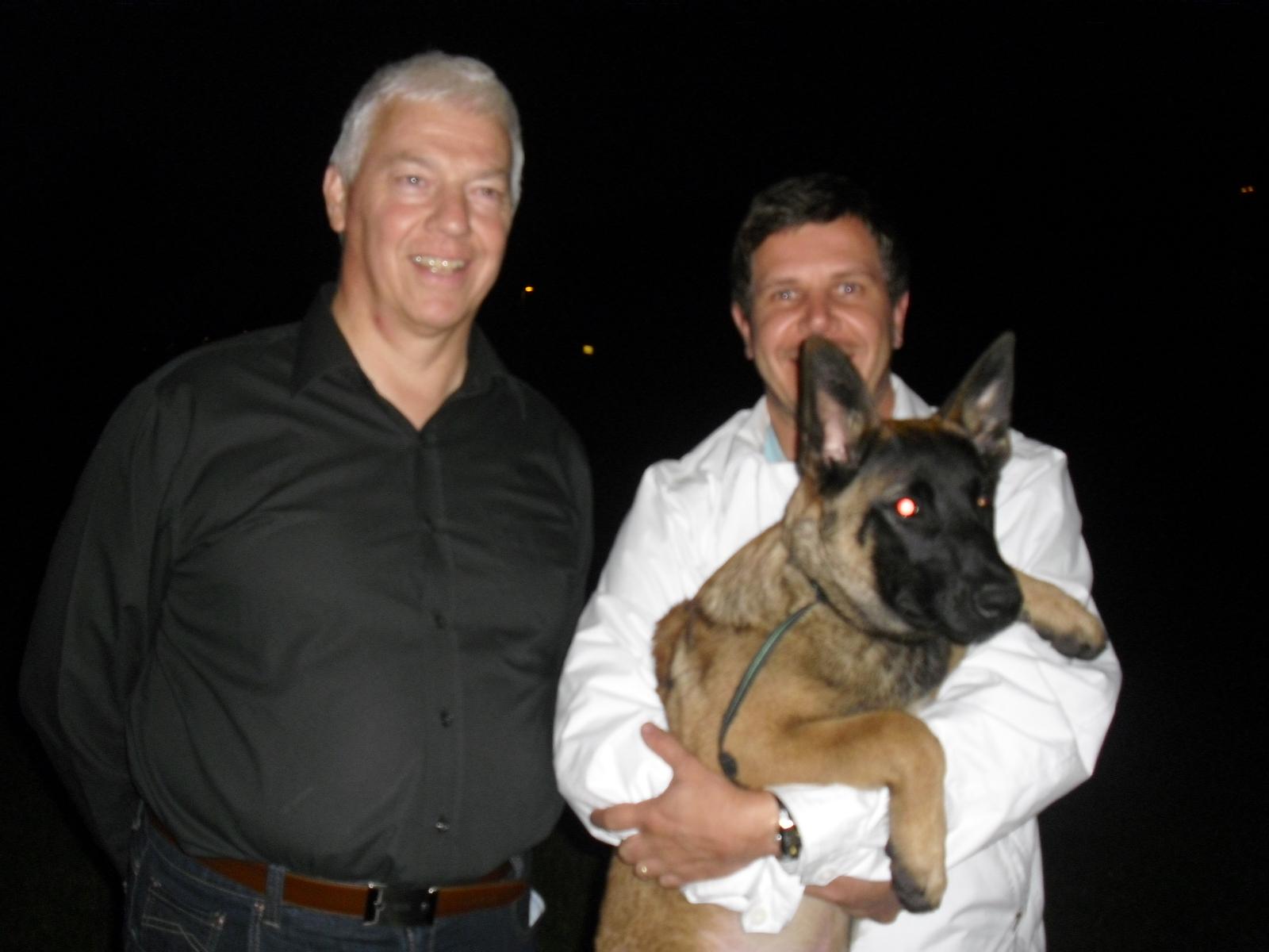 2010 - Buscando o Galefords Jet na Bélgica, do Canil Nierlerders. Infelizmente não foi o cachorro que me venderam.